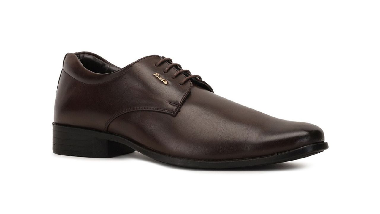 Bata Men Brown Solid Formal Derbys
