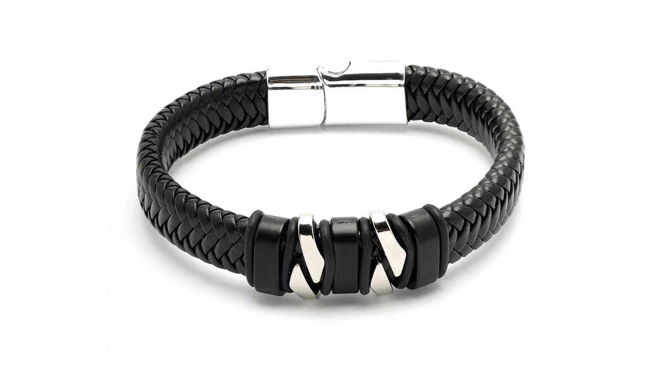 Bohey by KARATCART Men Leather Handcrafted Silver-Plated Wraparound Bracelet