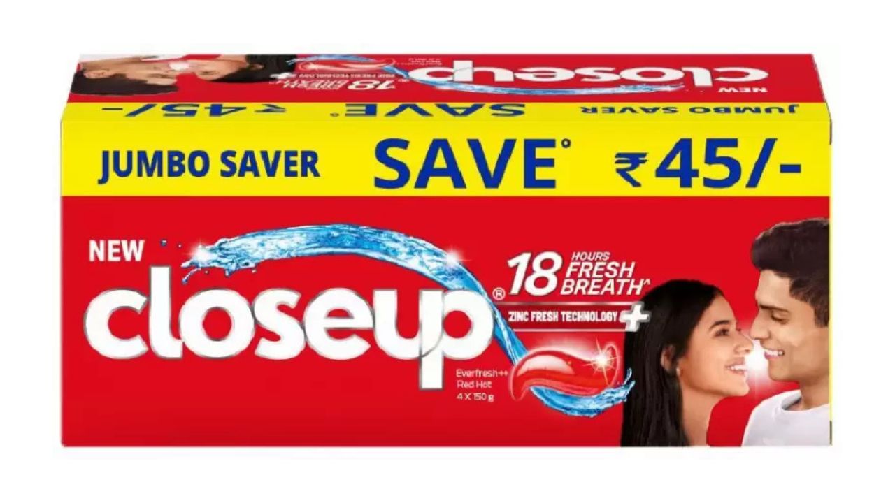 Closeup Long lasting 18 Hours Fresh Breath & White Teeth Toothpaste