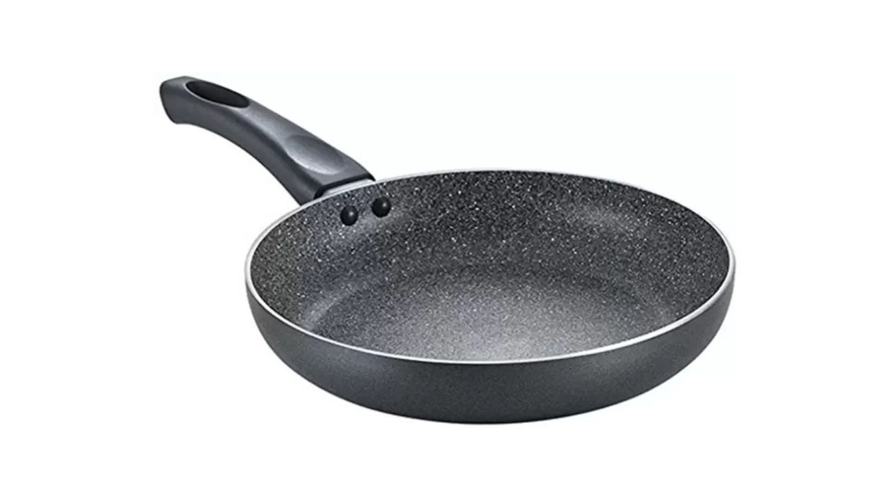Prestige Granite Out Lid Fry Pan (20 cm, 1.1 L)