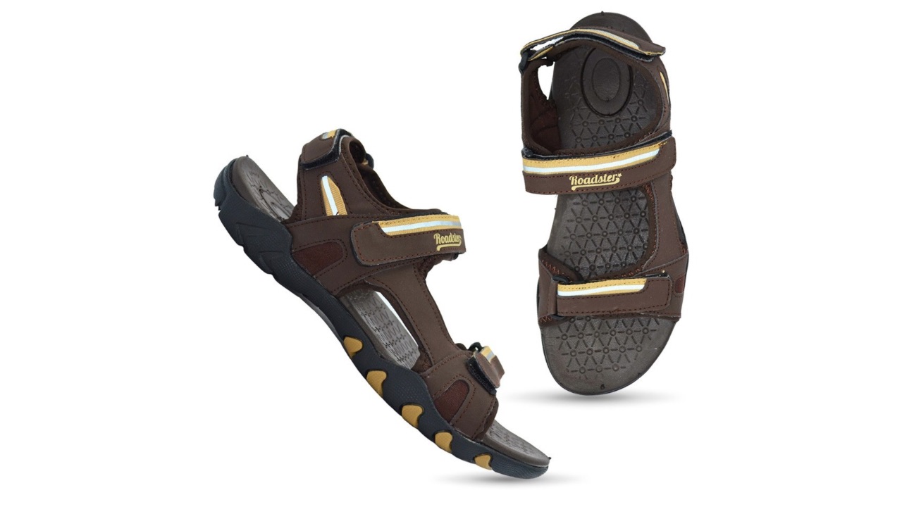 Roadster The Lifestyle Co. Men Brown & Yellow Brand Logo Printed Sports Sandals