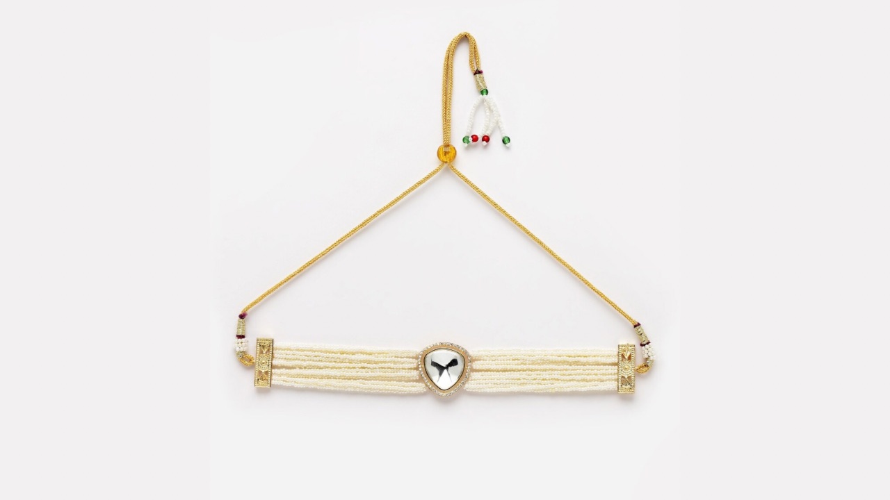 Sanjog Women White & Gold-Plated Kundan Choker Necklace