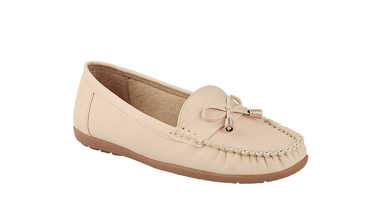Shoetopia Women Cream-Coloured Solid Loafers
