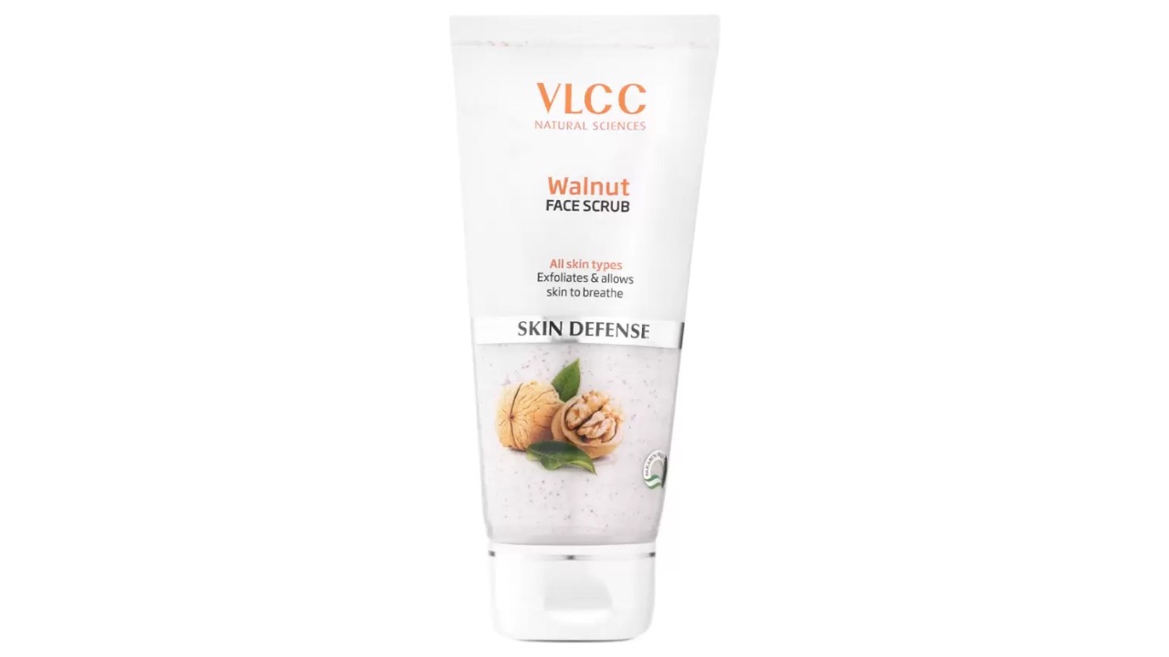 VLCC Walnut Face Scrub