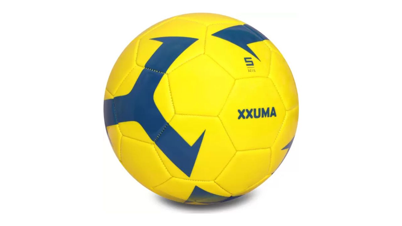 XXUMA Free Kick Football Size 5