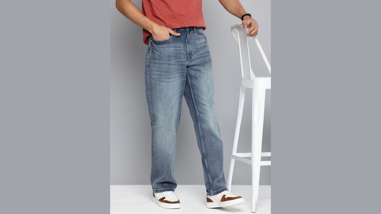 Aeropostale Men Baggy Fit Heavy Fade Stretchable Jeans