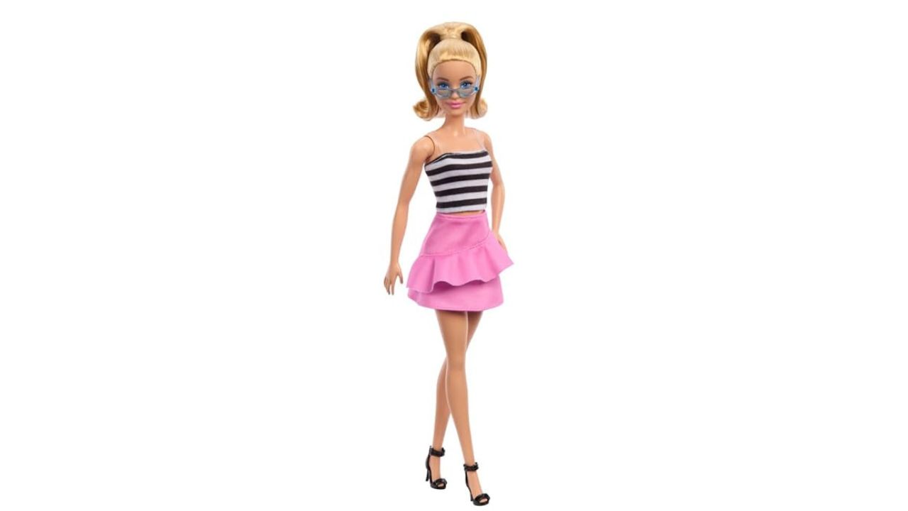 Barbie Fashionistas Doll with Sunglasses