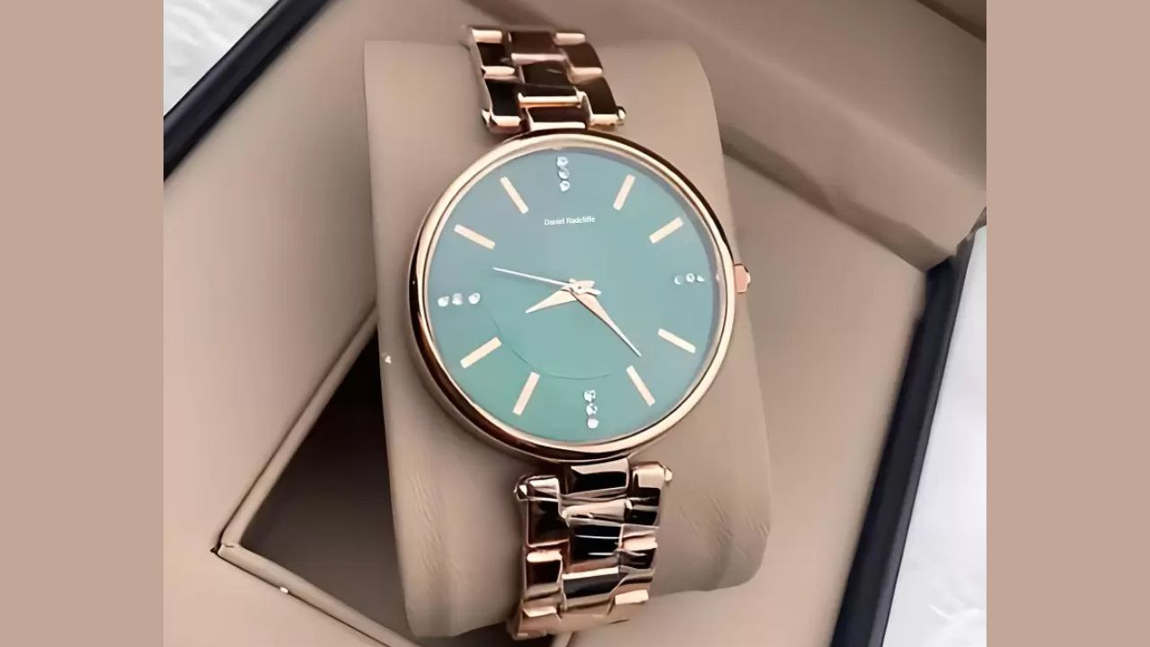 Daniel Radcliffe Round Rose Gold Analog Watch - For Women DRW001