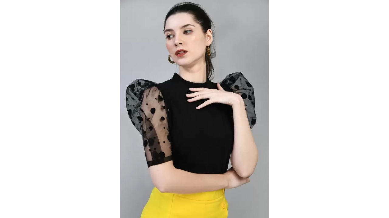 Iuga Casual Solid Women Black Top