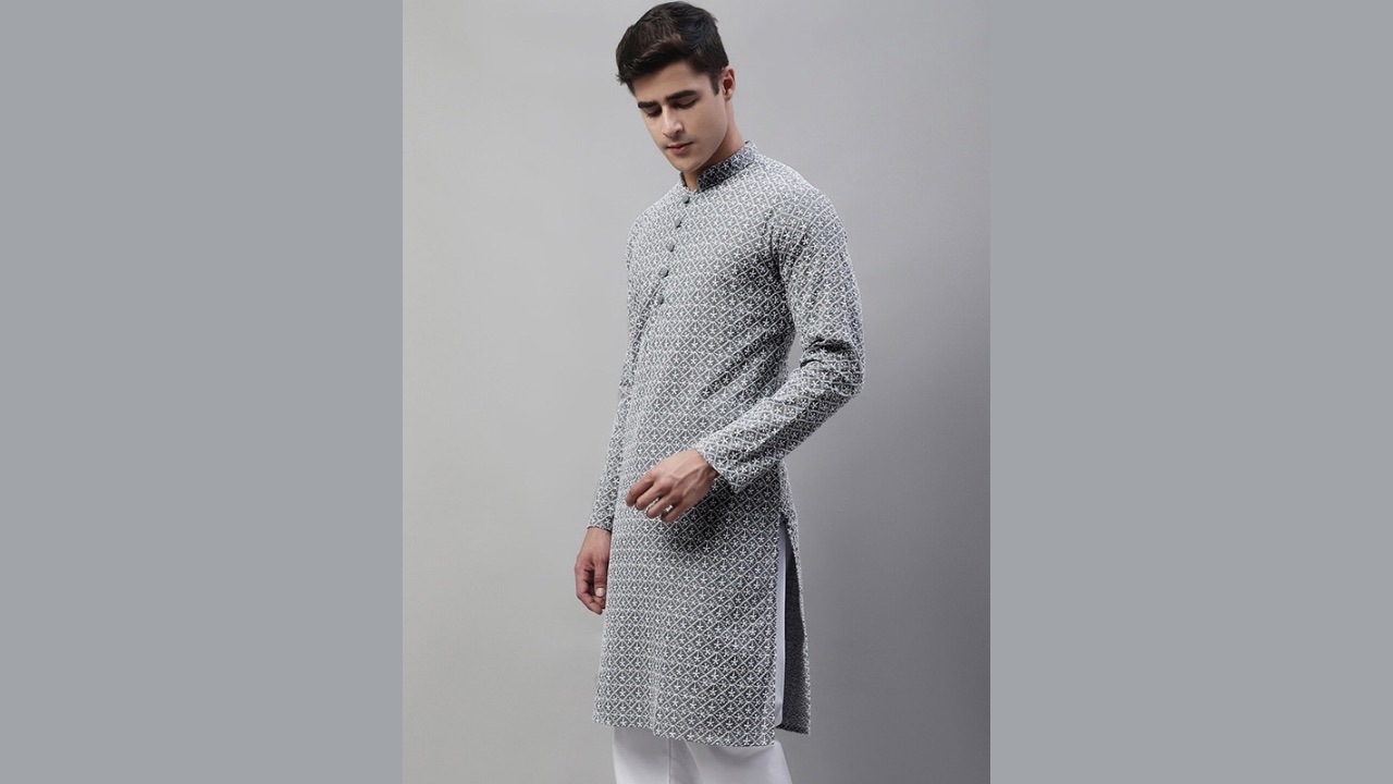 Jompers Embroidered Mandarin Collar Chikankari Kurta
