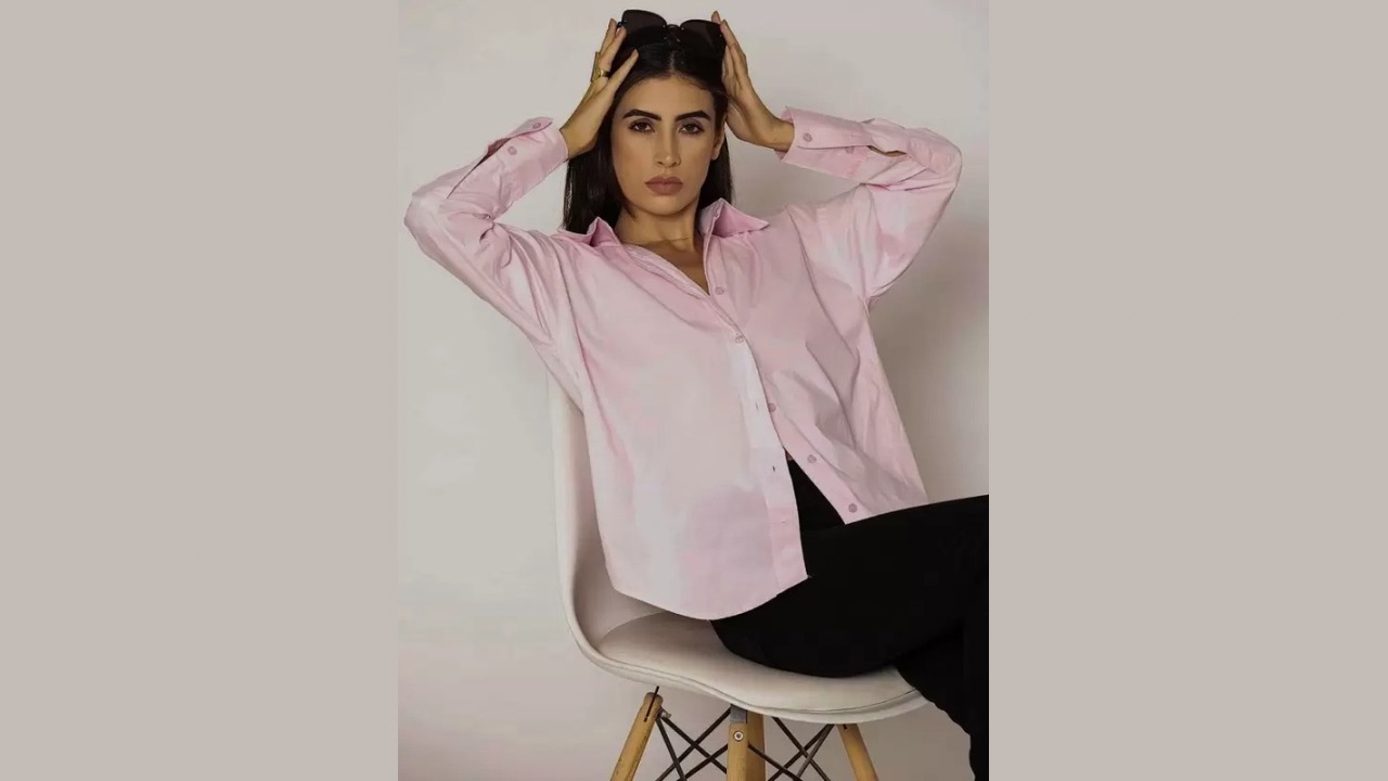 Libby's Women Boxy Fit Solid Spread Collar Casual Shirt