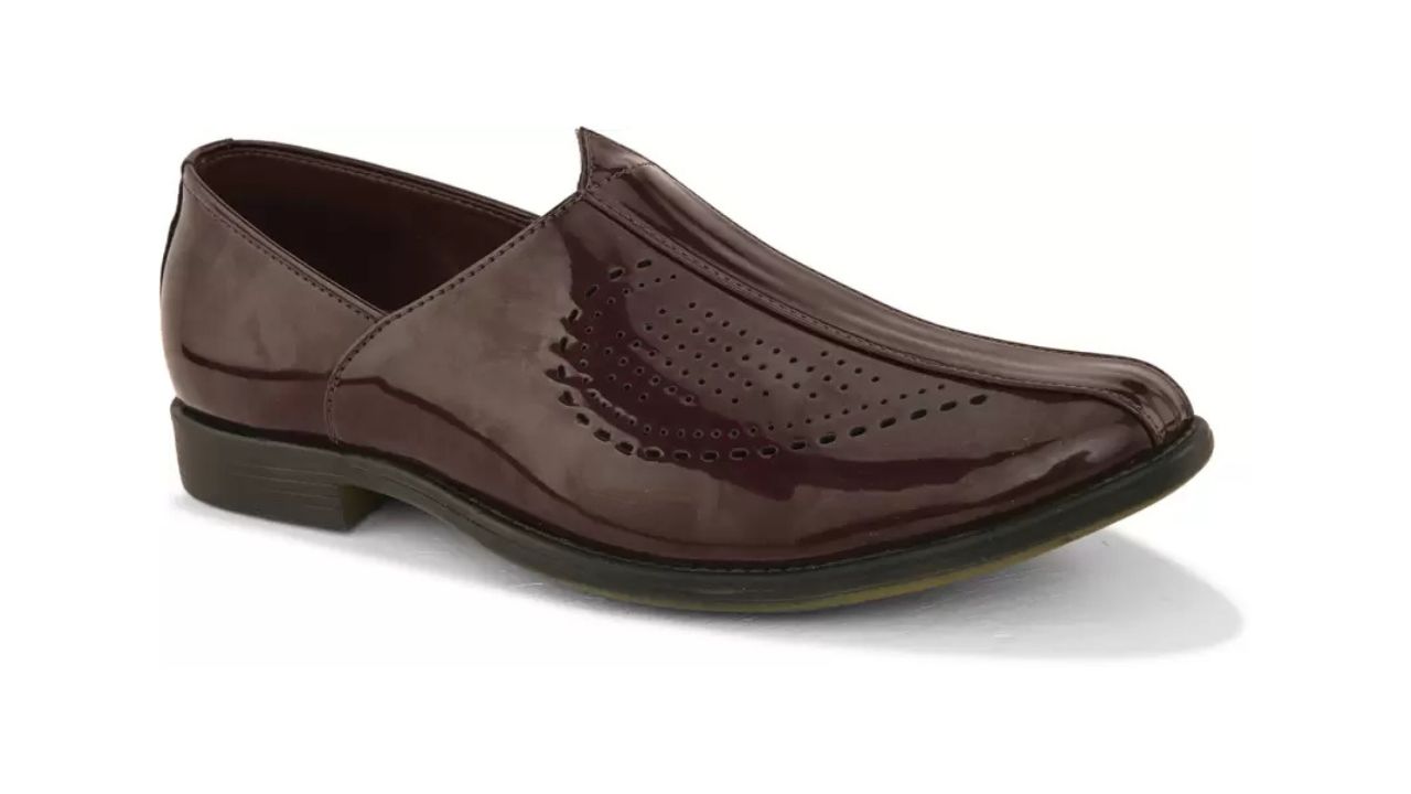 Provogue Loafers for Men (Black)
