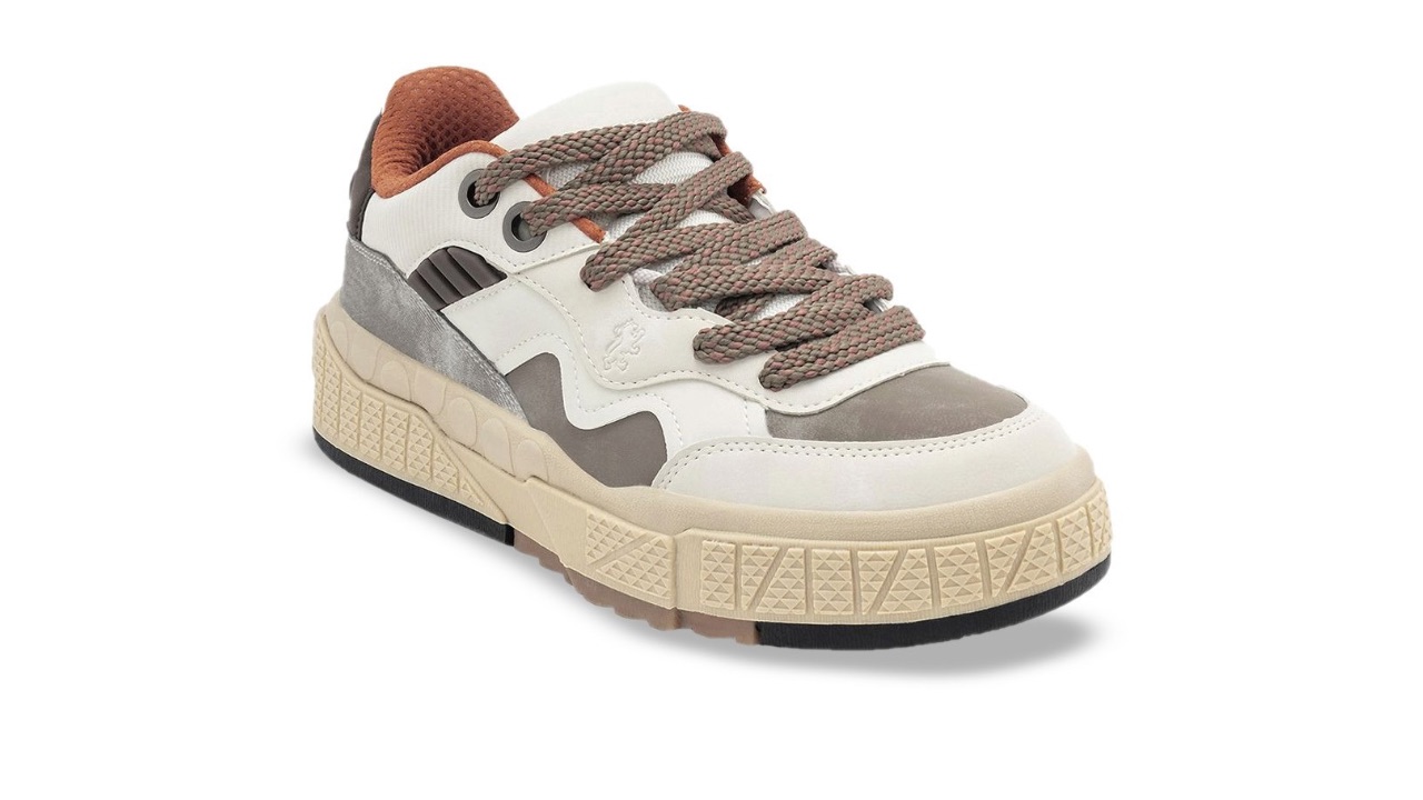 Red Tape Men Colourblocked Lace Up Sneakers
