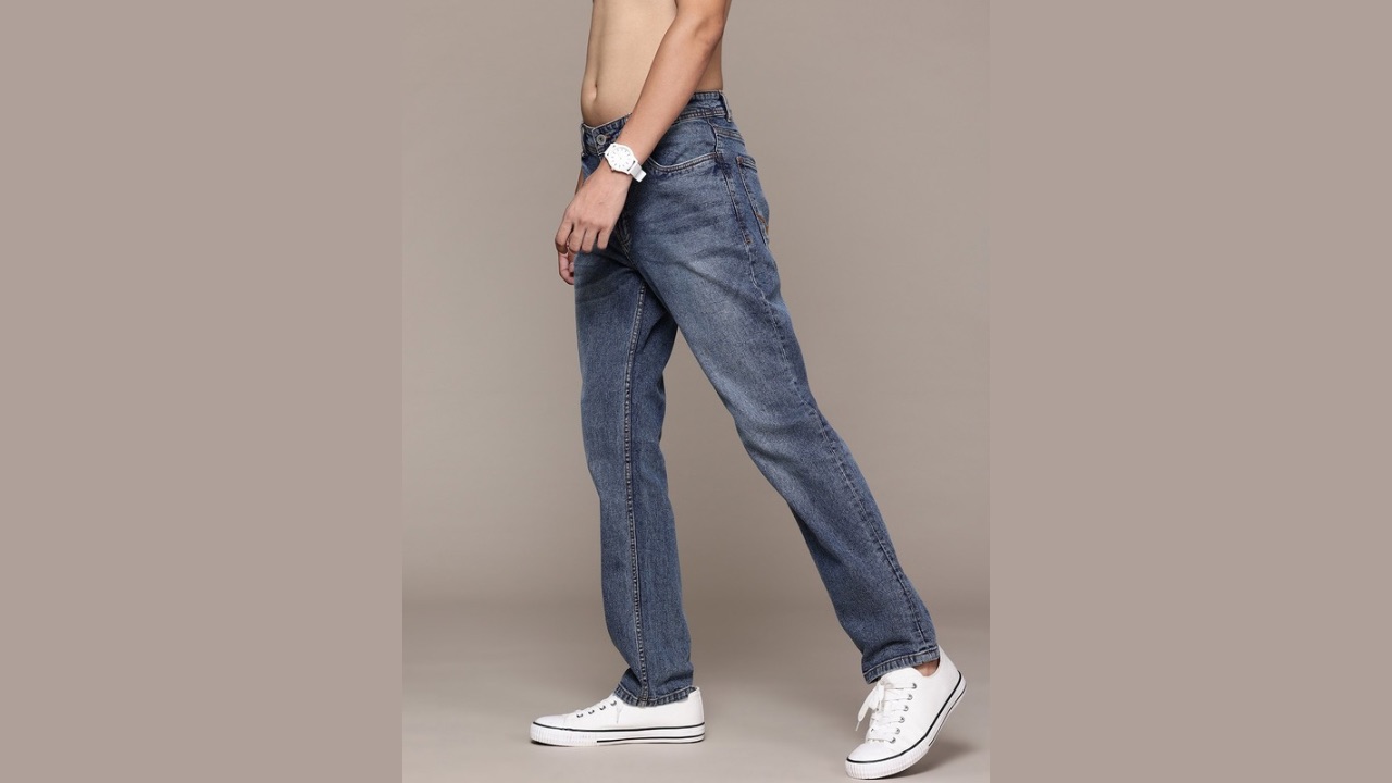 Roadster The Lifestyle Co. Men Relaxed Fit Light Fade Jeans