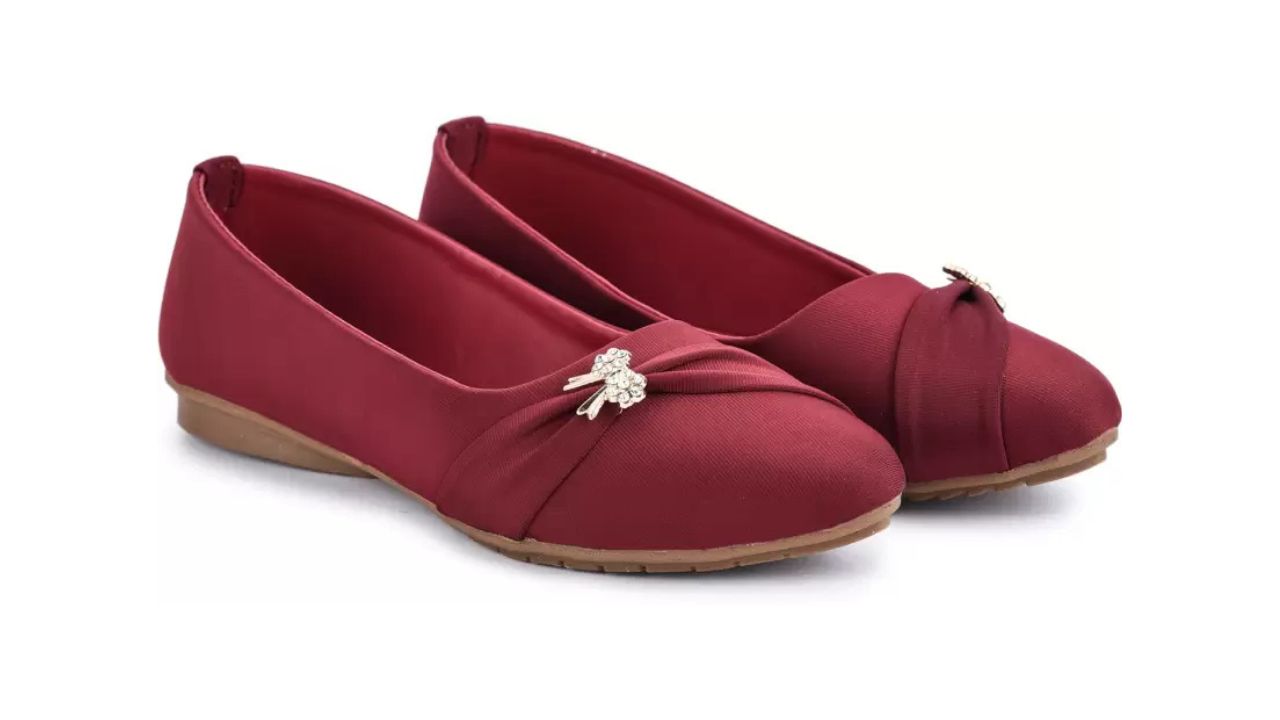 Urban Twin Women Bellies