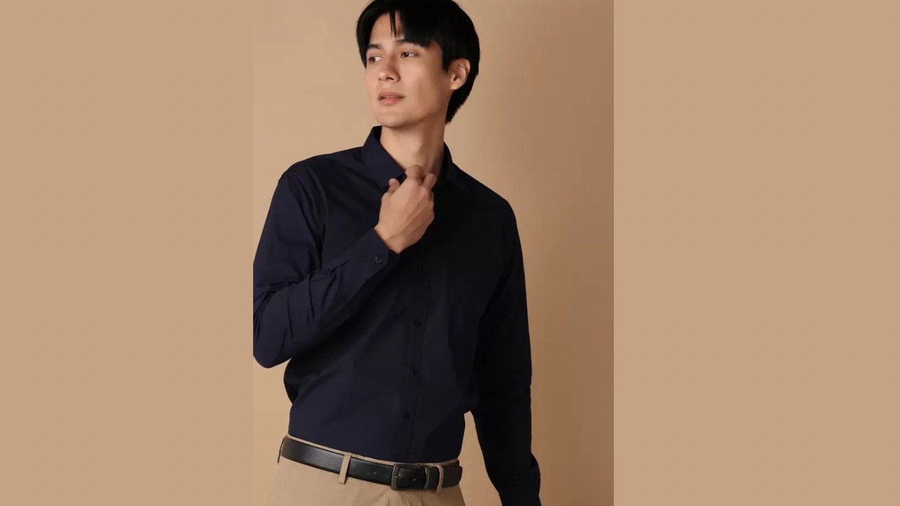 V-MART Men Regular Fit Solid Spread Collar Formal Shirt