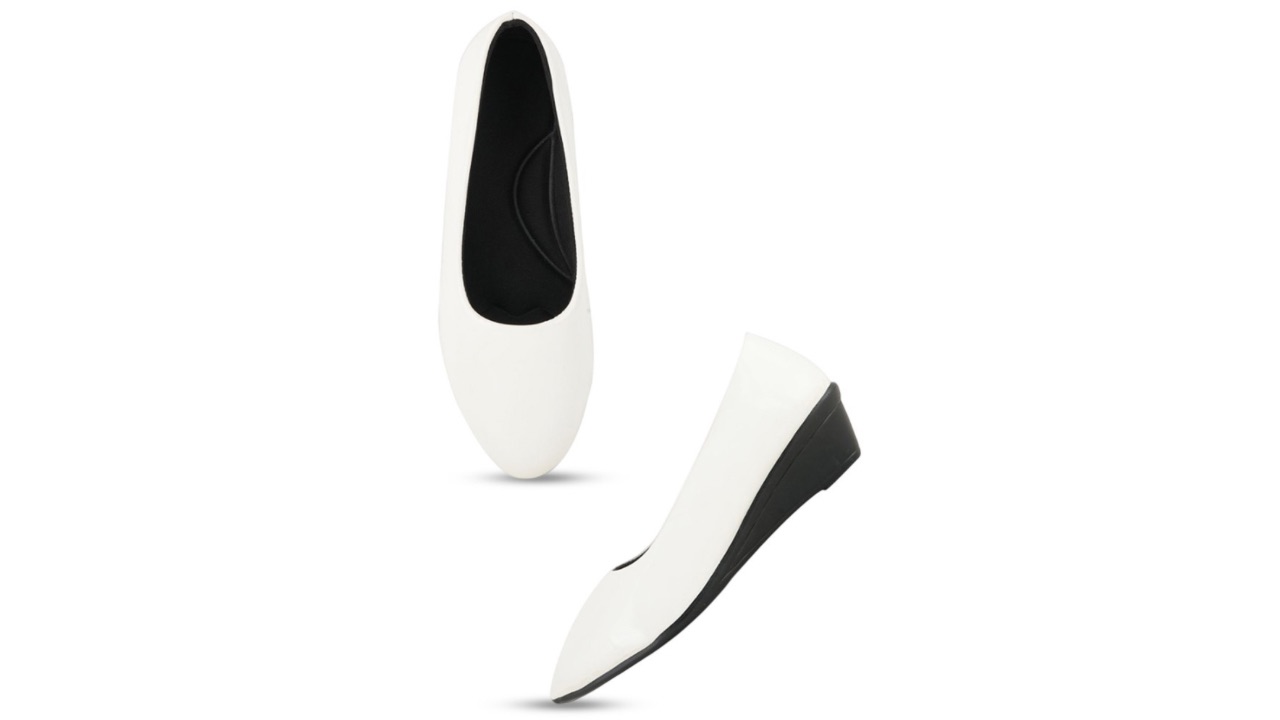 Walkfree Women Heeled Formal Slip On Shoes