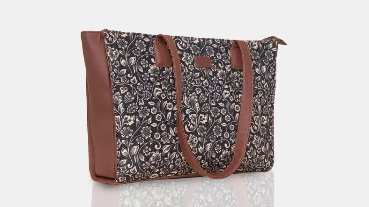 Zouk Women Black Tote