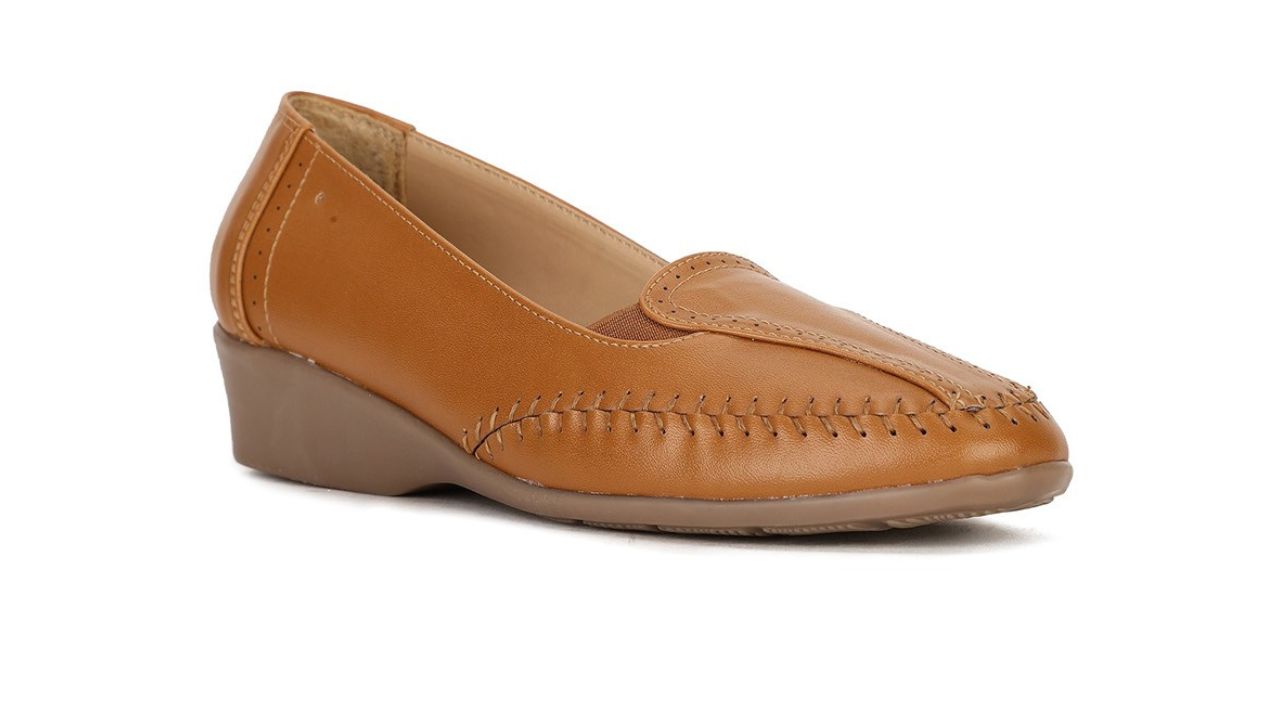 Bata Women Textured Heeled Formal Slip On Shoes