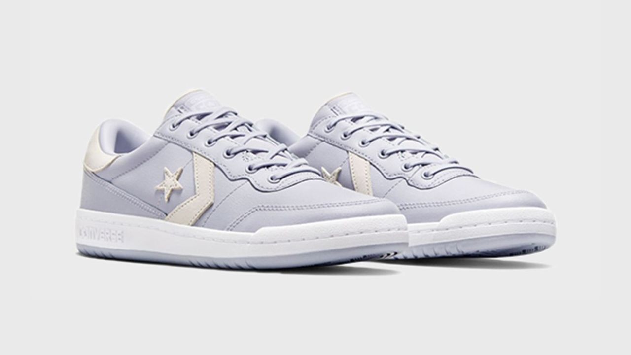 Converse Unisex Leather Sneakers