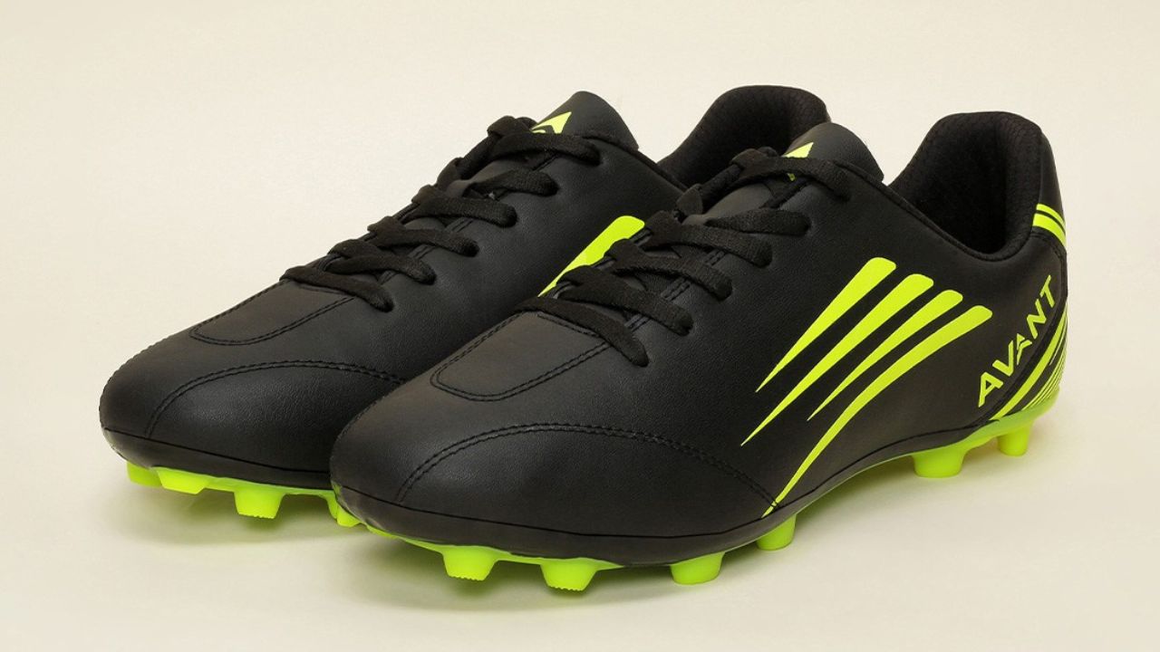 AVANT Avant Men Phantom Football Shoes