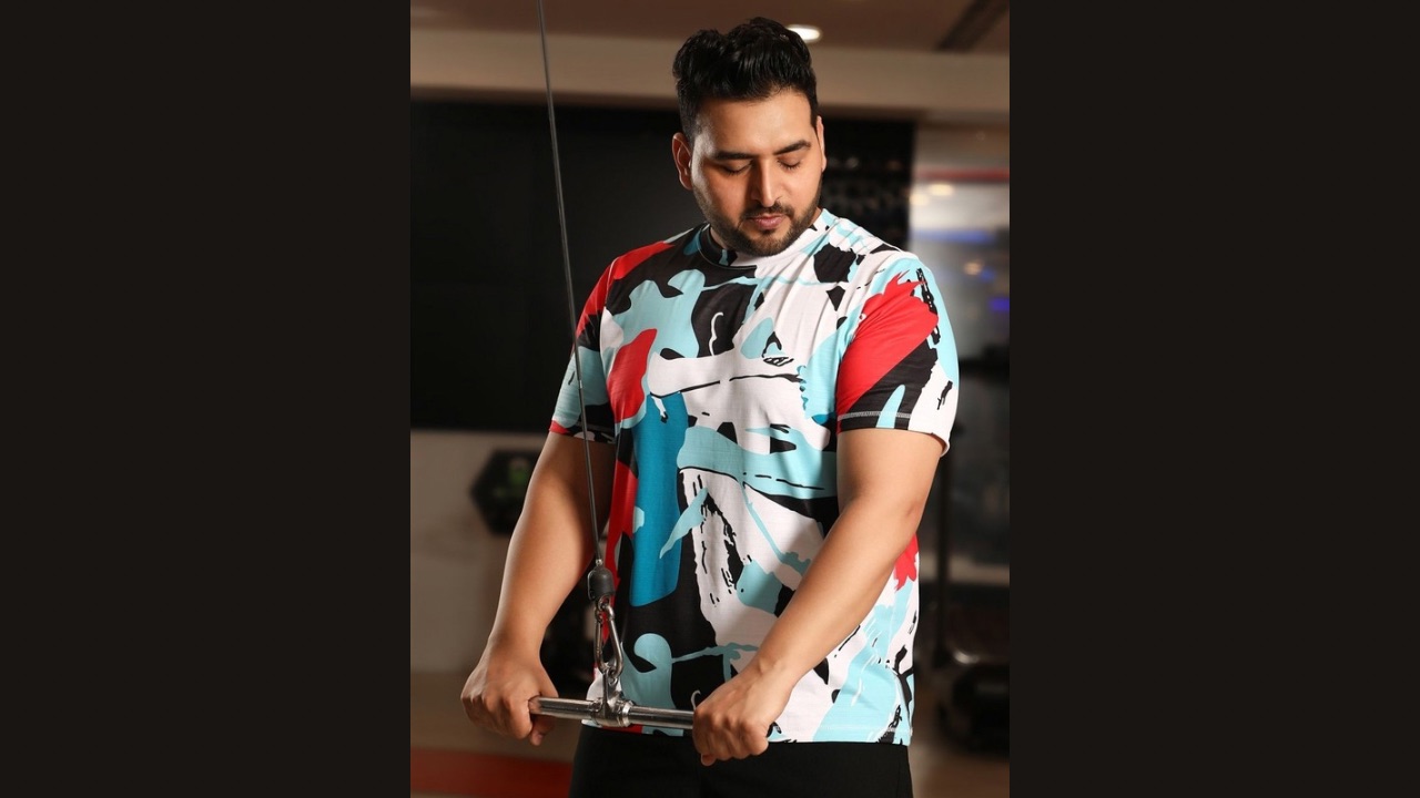 Instafab Plus Men Abstract Printed Round Neck Relaxed Fit T-shirt