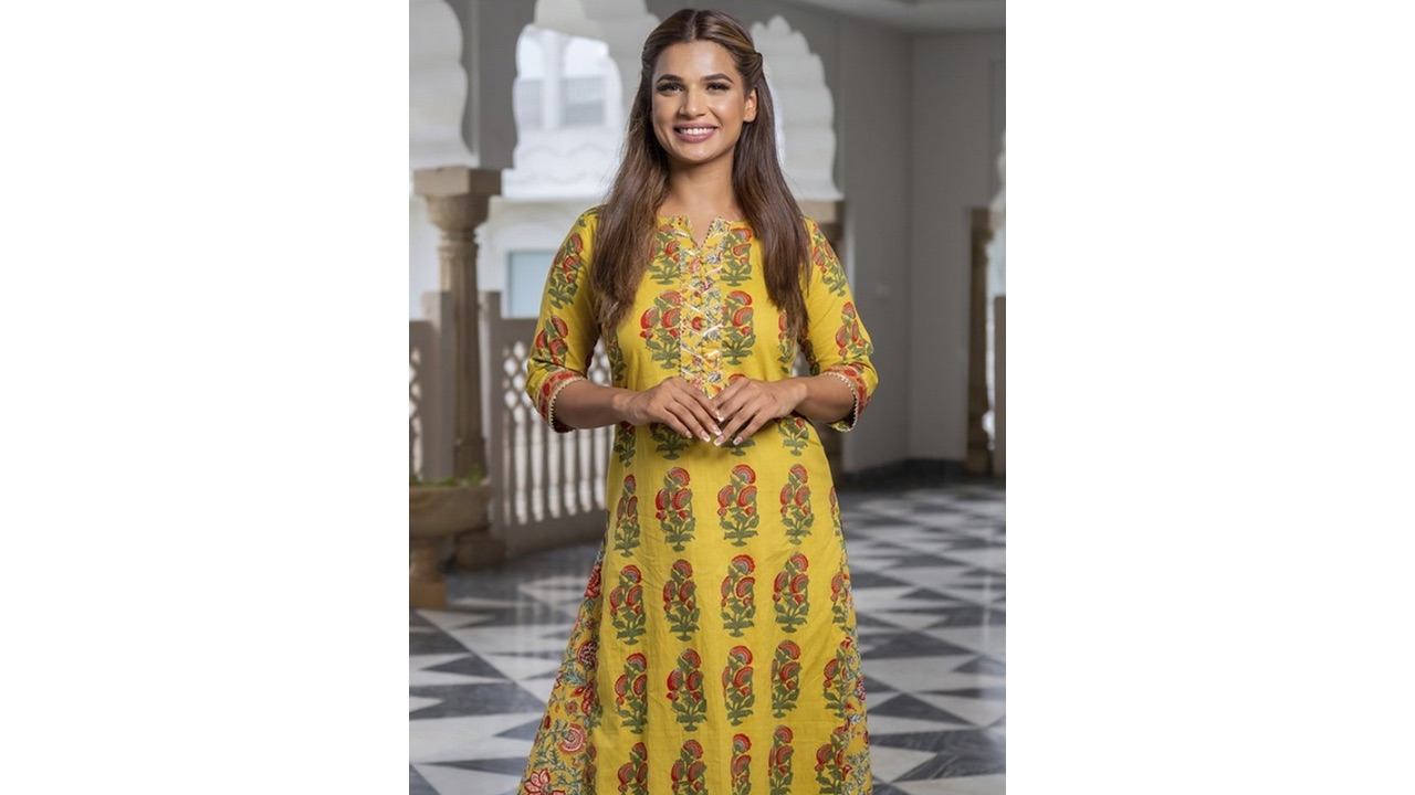 Jaipur Kurti Floral Print Straight Kurta With Skirt