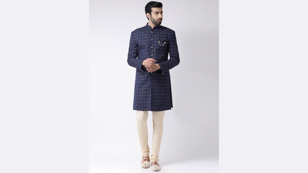 KISAH Men Printed Mandarin Collar Long Sleeves Indowestern Sherwani Set