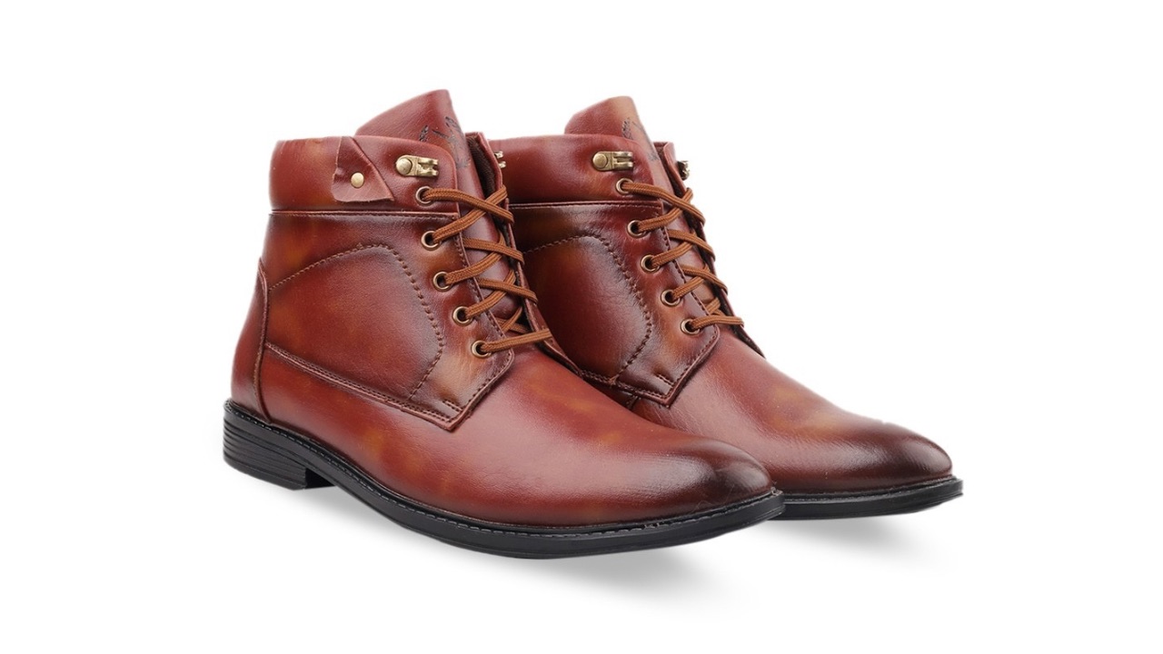 KRAASA Men Textured Mid-Top Regular Boots