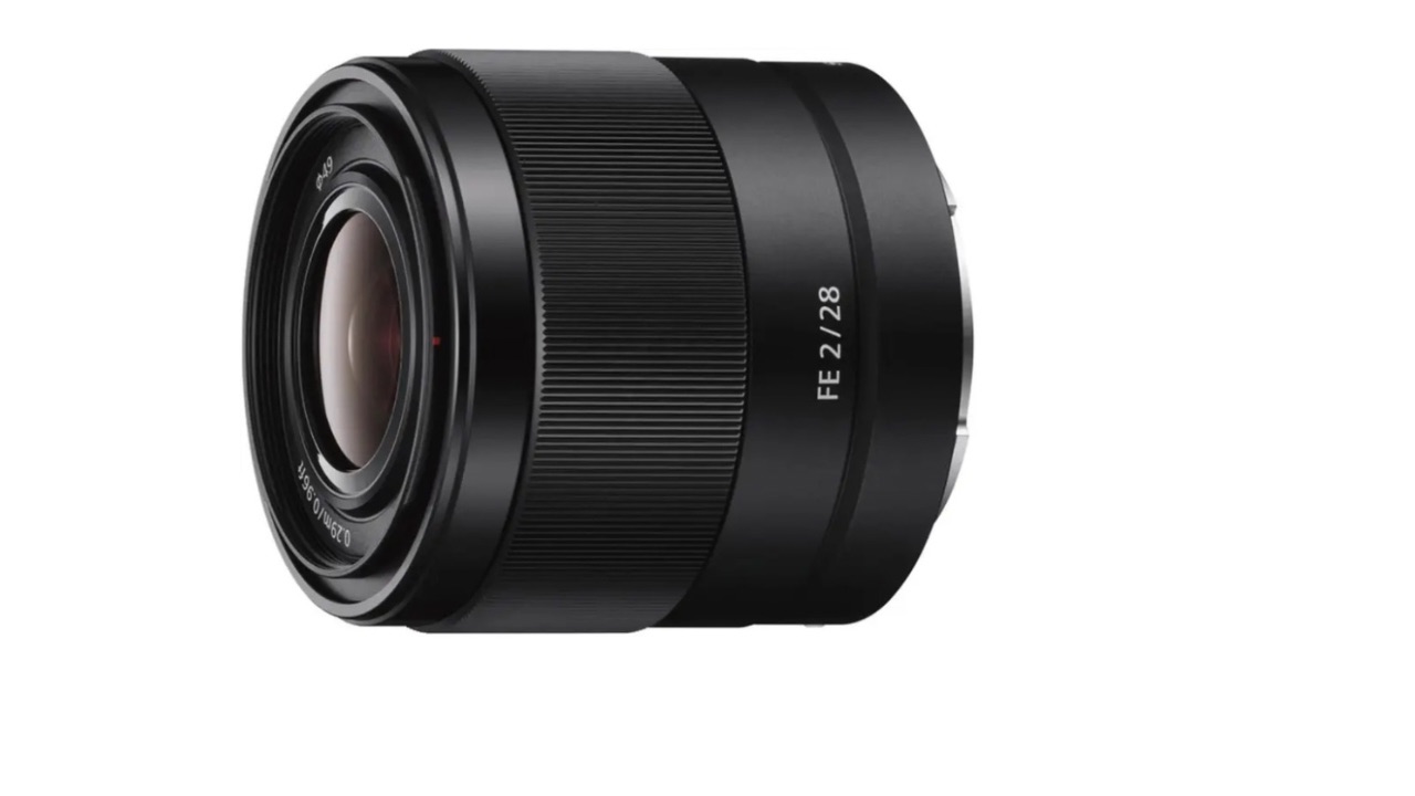 SONY SEL28F20::Q SYX Macro Prime Lens