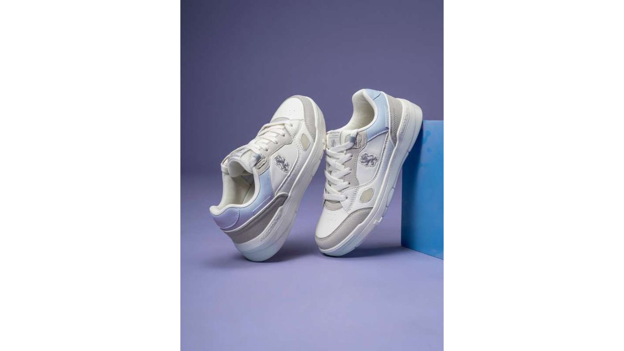 Bata Women Trekking Shoes