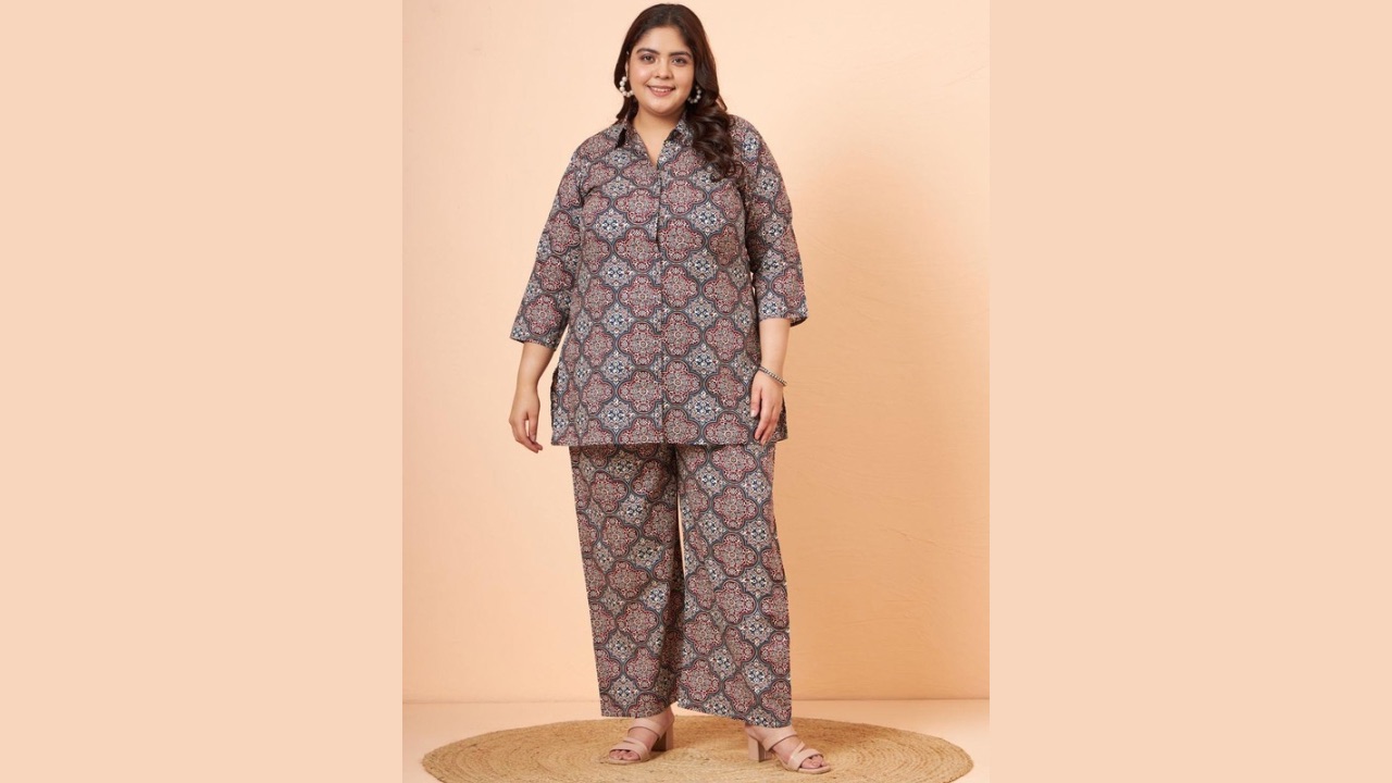 Tissu Plus Size Floral Printed Pure Cotton Shirt With Palazzos