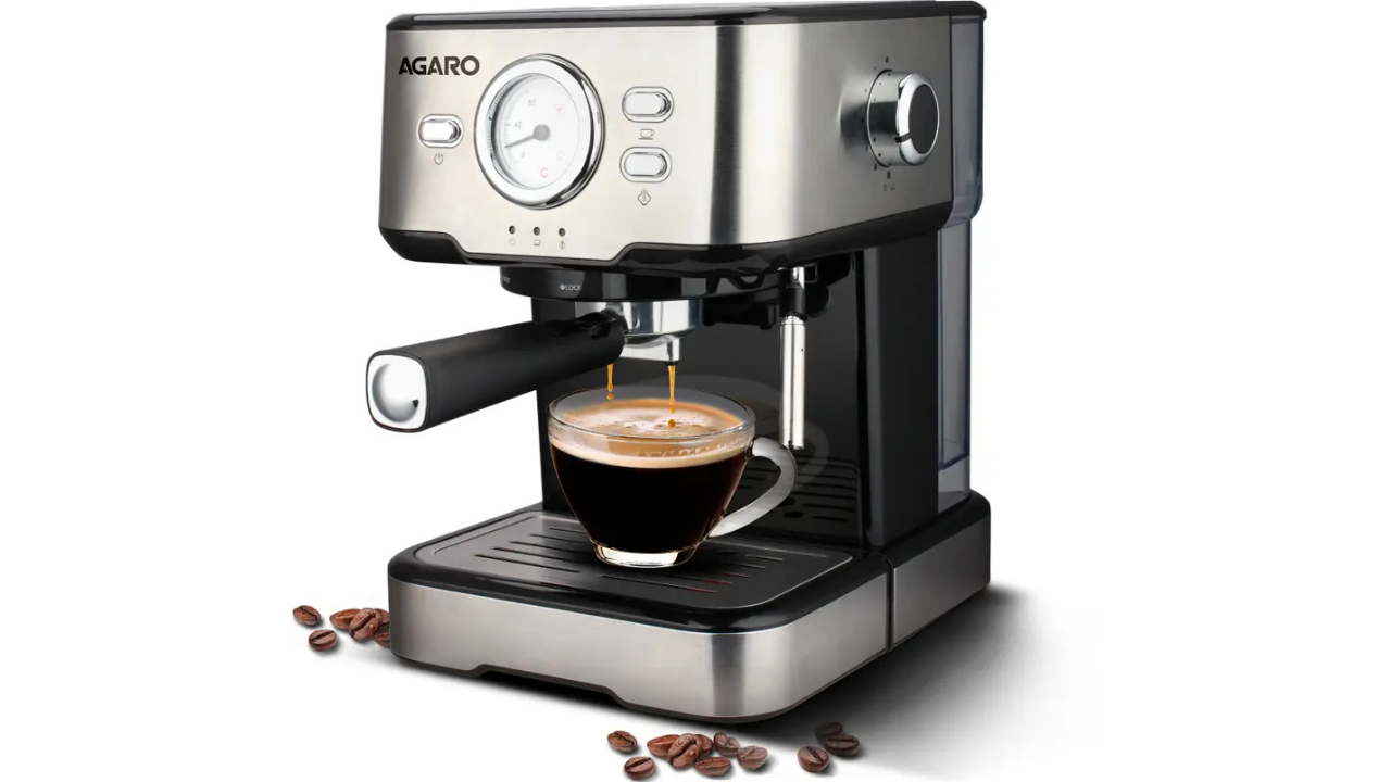15-bar pressure espresso maker for smooth, café-style coffee drinks, ideal for home use.