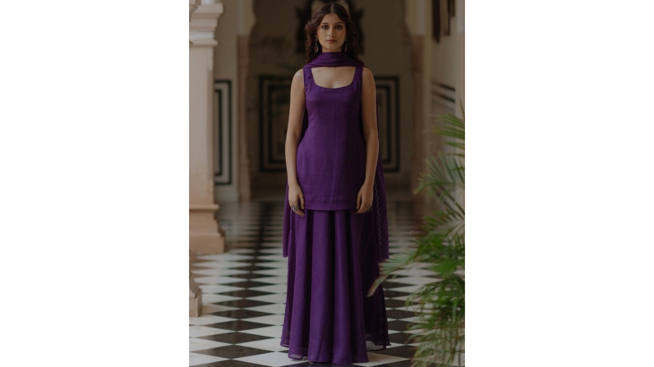 anayna Women Regular Kurta with Skirt & With Dupatta