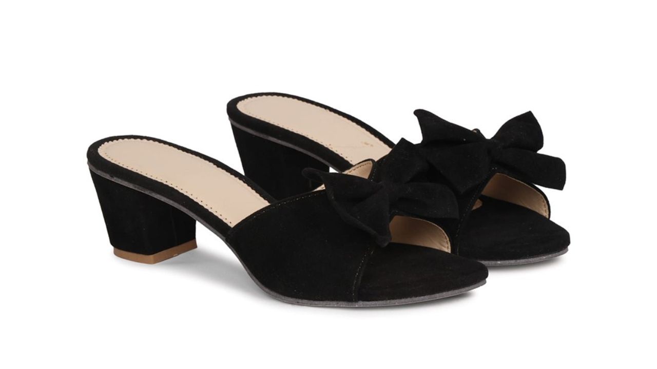 dbcooper Women Velvet Block Heeled Sandals