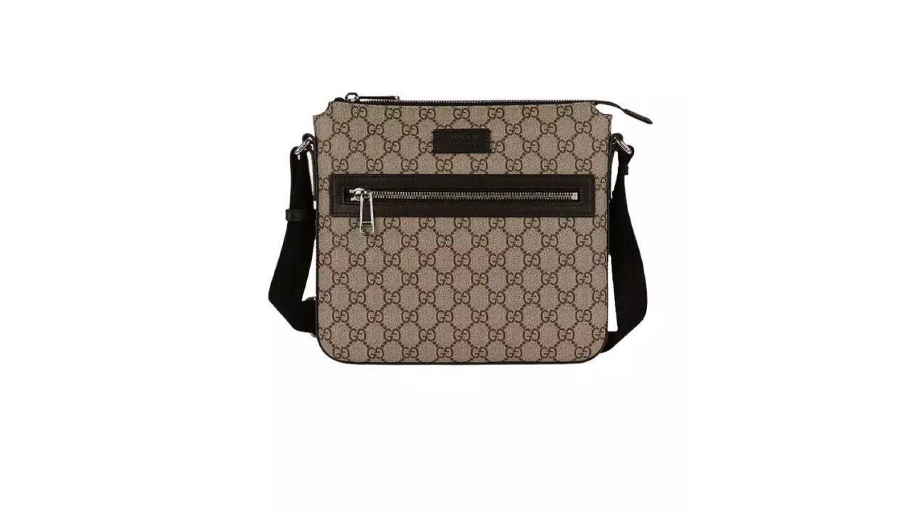 Gucci GG Supreme Canvas Small Messenger Bag Beige/Black 779865