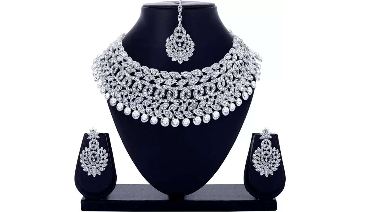 Alloy Rhodium Silver Jewellery Set – Elegant shine for special moments