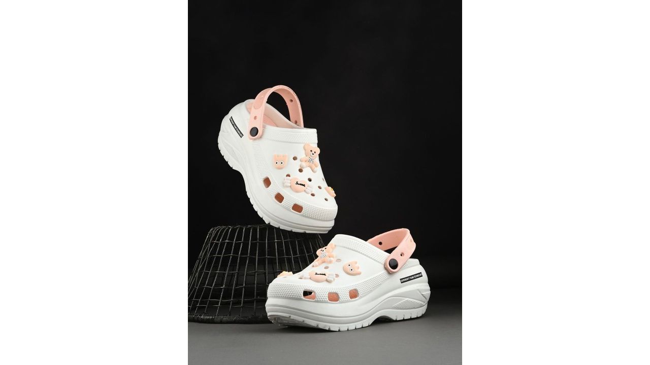 DOCTOR HEALTH SUPER SOFT Women Clogs