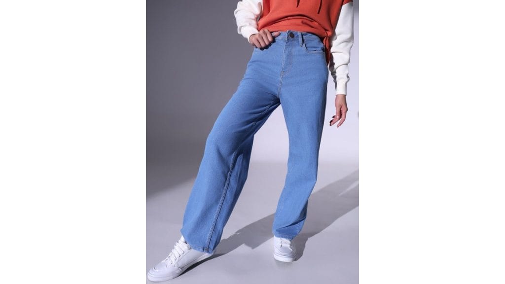 Hubberholme Women Relaxed Fit High-Rise Clean Look Heavy Fade Stretchable 90's Baggy Jeans