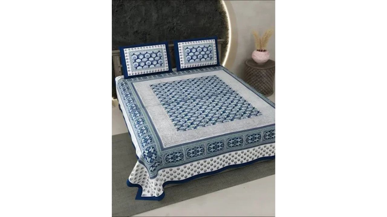 IVING ROOTS Super King Size Jaipur Block Print Cotton Double Bedsheet & 2 Pillow Covers