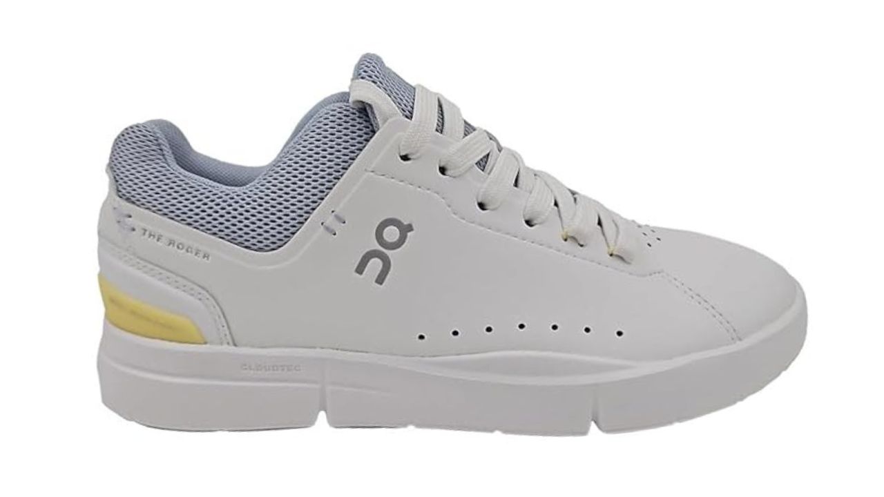 ON Womens The Roger Advantage 1 Sneaker