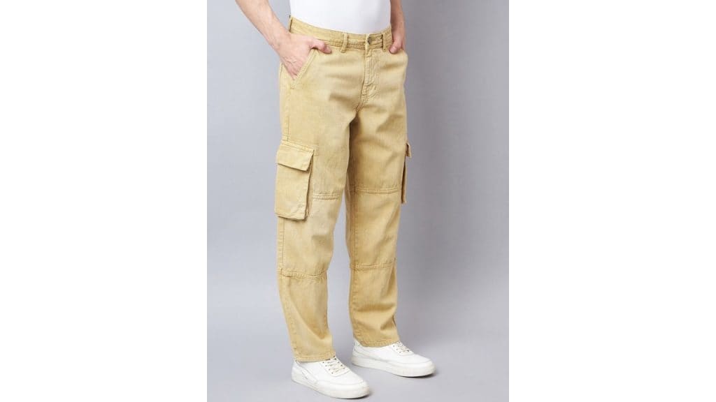 Style Quotient Men Relaxed Fit Mid Rise Clean Look Cotton Cargo Denim Jeans