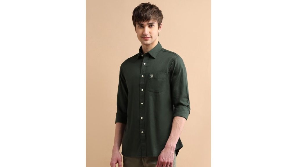 U.S. Polo Assn. Men Green Solid Cotton Classic Everyday Shirt