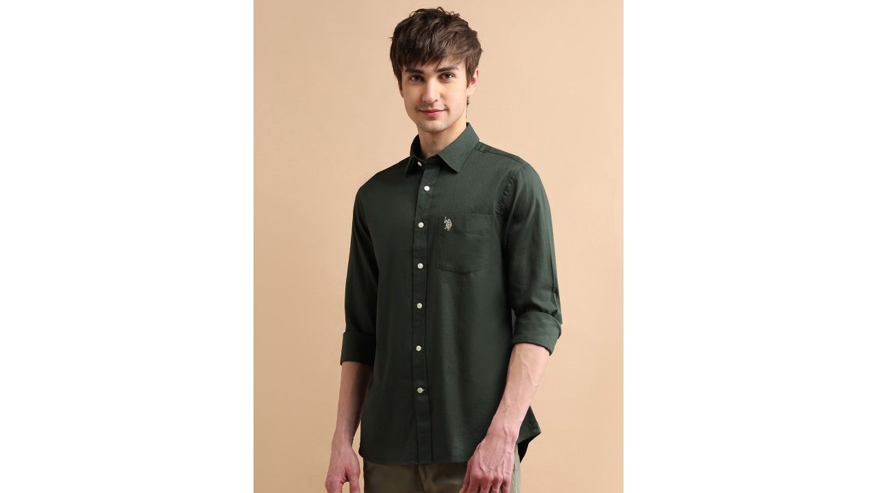 U.S. Polo Assn. Men Green Solid Cotton Classic Everyday Shirt