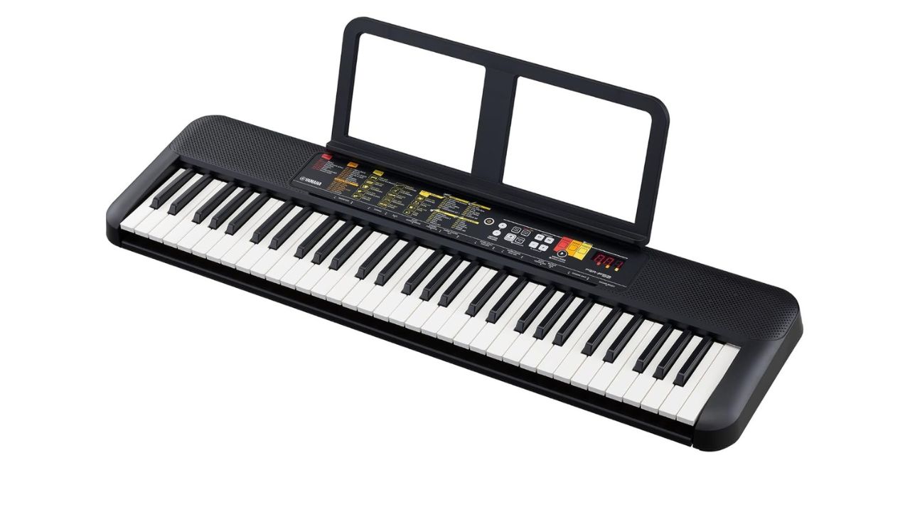 YAMAHA PSR-F52 Portable Keyboard