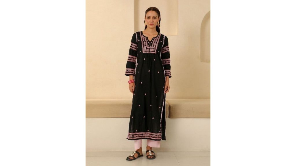 House of Chikankari Women Woven Pure Cotton Chikankari Long Kurta Black
