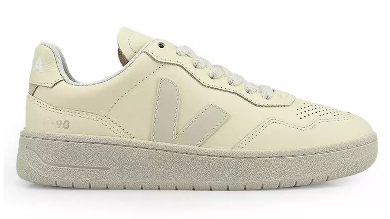 Veja V-90 O.T. Leather Sneakers