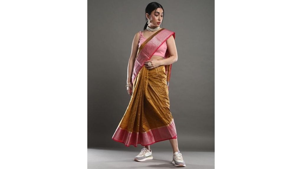 AKHILAM Women’s Aura Silk Woven Design Saree