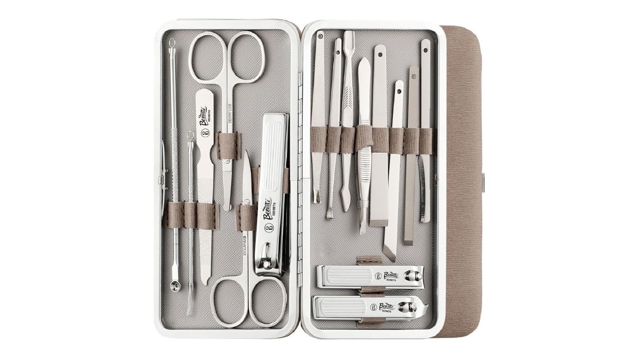 Beauté Secrets Essentials 16Pcs Set