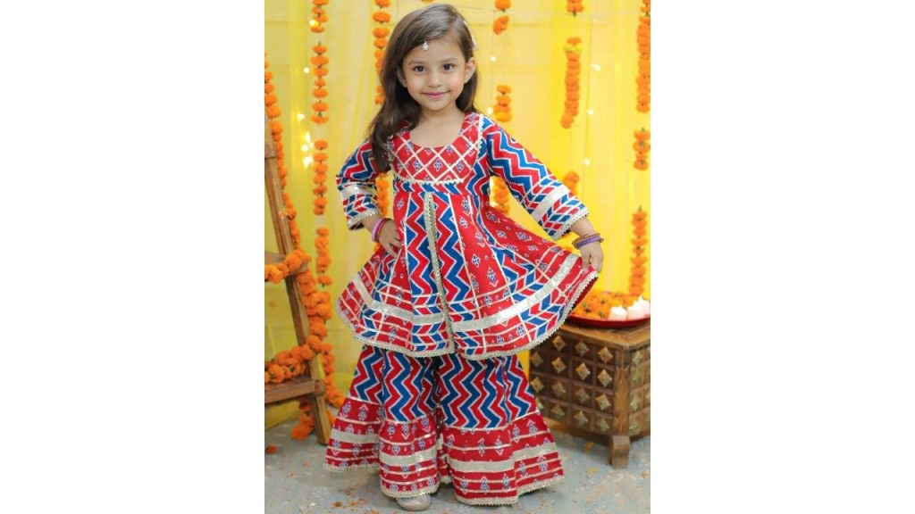 BownBee Girls Ethnic Motifs Printed Gotta Patti Pure Cotton Kurta with Sharara